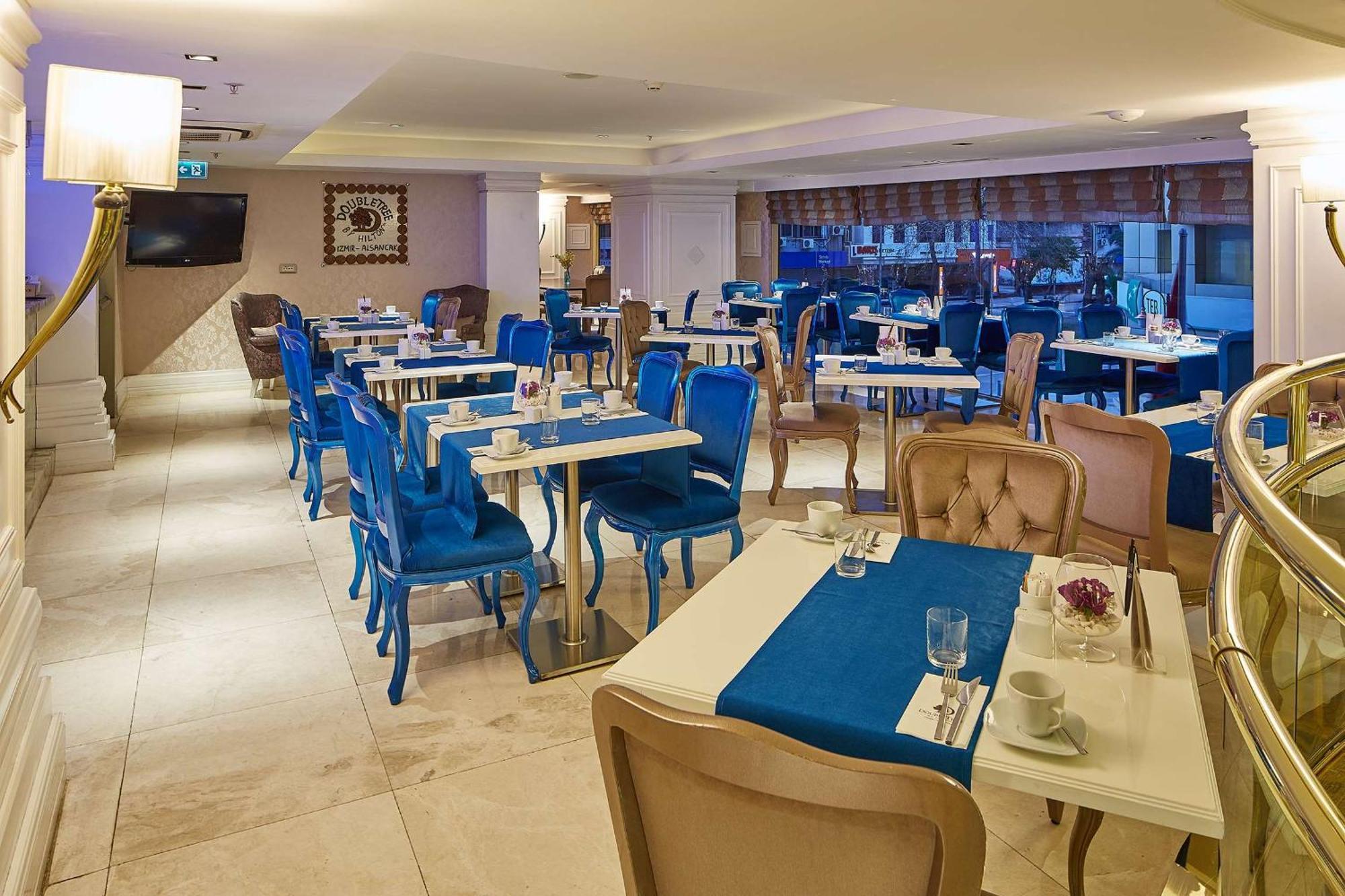 Doubletree By Hilton Izmir - Alsancak Hotel Exterior foto
