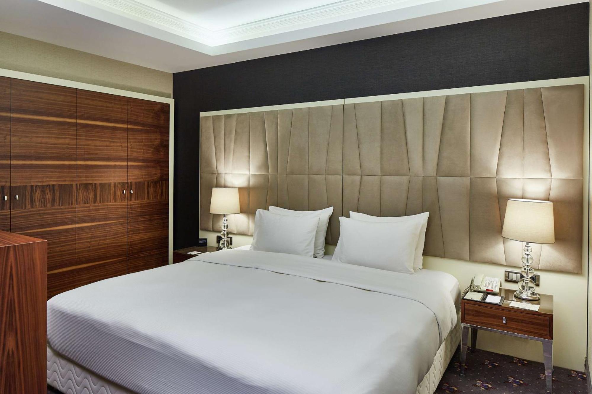 Doubletree By Hilton Izmir - Alsancak Hotel Exterior foto