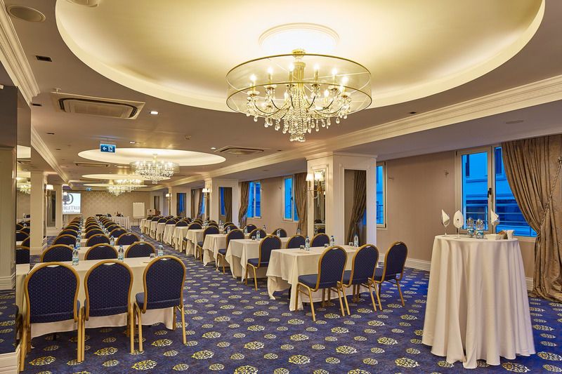 Doubletree By Hilton Izmir - Alsancak Hotel Exterior foto